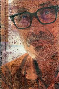 07_Prende fuego_Autorretrato (en ruinas_01)