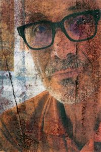 09_Prende fuego_Autorretrato (en ruinas_03)